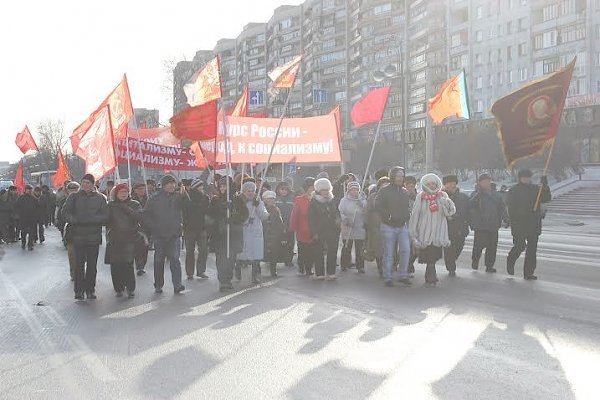 Тюменские коммунисты отметили годовщину Великого Октября
