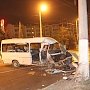 В Севастополе в столкновении микроавтобуса со столбом пострадали семь человек