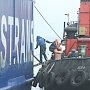 В Керчи спасатели сняли потерпевших с условно аварийного парома