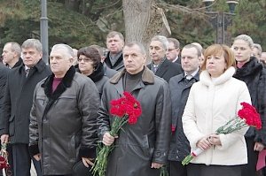 В Симферополе чествовали участников ликвидации радиационных аварий и катастроф