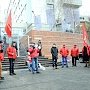 Пикет комсомольцев в Киеве: "Украинцы не будут рабами Европы!"