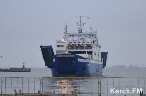 На Керченской переправе начали курсировать паромы