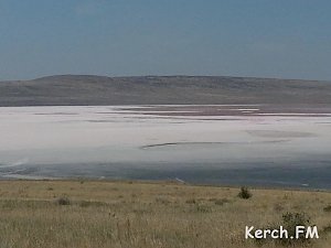 К озеру Чокрак обустроят канал, по которому будет поступать морская вода