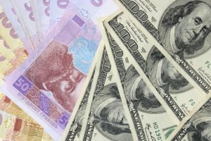 В бюджет Украины на 2015 год желают заложить доллар по 22 гривни, — СМИ