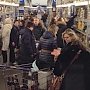 Из-за падения рубля россияне до ночи штурмовали гипермаркеты