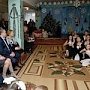 Сергей Аксёнов поздравил школьников с Днем Святого Николая и вручил именные стипендии