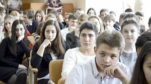 Сотрудники ялтинской полиции провели в школах города профилактические лекции о вреде наркотиков