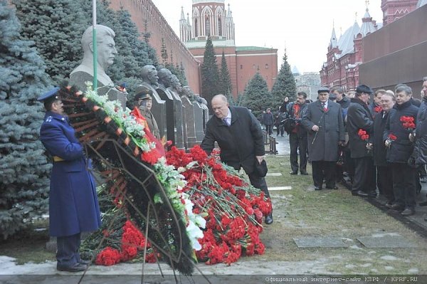 Г.А. Зюганов: Учиться у Сталина!