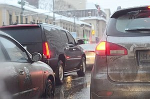 Для уменьшения пробок в Столице Крыма водителям предложили не ездить на машинах