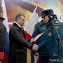 Владимир Константинов поздравил крымских спасателей с получением новой пожарной техники