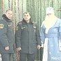Керченские спасатели поздравили детей в больнице с новогодними праздниками