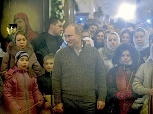 Путин поздравил православных россиян с Рождеством Христовым