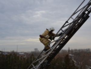 На пожаре в Нижнегорском районе спасли 5 человек