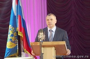 Владимир Константинов поздравил сотрудников крымской прокуратуры с профессиональным праздником