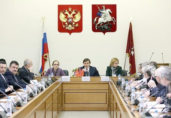 Коммунисты провели круглый стол по проблеме выбросов сероводорода в Столице России