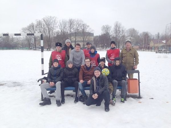 Коммунисты и комсомольцы Белгорода провели товарищеский матч по футболу