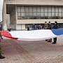 Первый вице-премьер поздравил крымчан с Днем флага Республики Крым