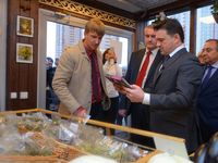 Сергей Аксёнов открыл первый магазин торговой сети «Крымское подворье» в Подмосковье