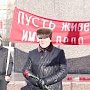 Саратовские коммунисты возложили цветы к памятнику В.И. Ленину