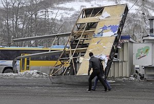 Премьер предложил оставить в Столице Крыма не более 700 конструкций наружной рекламы