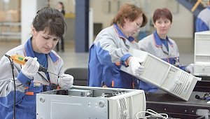 Вице-премьер предложил собирать в Крыму компьютеры