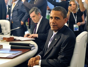 Политологи обвиняют Обаму в «дворцовых» интригах