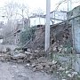 Причиной обрушения подпорной стены в Севастополе назвали дожди и ошибки строительства