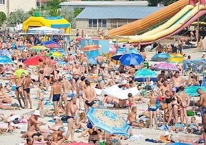 Депутат спрогнозировал рост числа туристов в Крыму из-за ослабления рубля