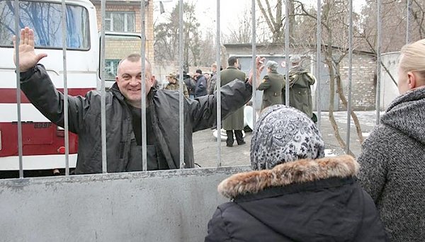 «Васылю, приехали повестки. Предупреди хлопцев». Западная Украина массово уклоняется от демобилизации