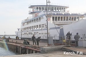 На керченской переправе возобновили ремонт причалов