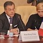 Сергей Аксёнов провёл встречу с представителем бизнеса Франции