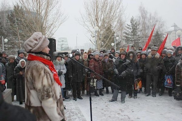 Тюменская область. Скачок цен и тарифов на ЖКУ вынудил жителей Тобольска выйти на массовый митинг