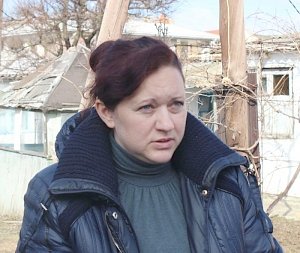 Беженке из Луганска, которая проживает в Героевке, помогут власти Керчи