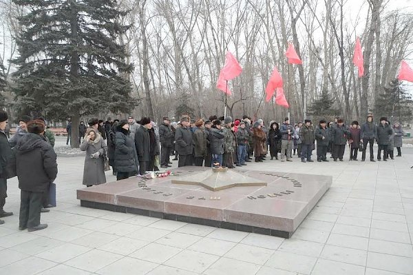 В Хакассии прошли митинги против антинародной политики правительства