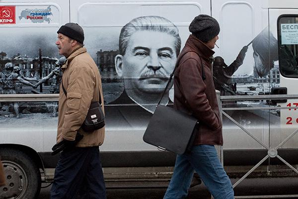 «Не лучше ли Сталин, чем то, что началось после 1987 года?». Политолог Сергей Черняховский о причинах роста популярности советского вождя