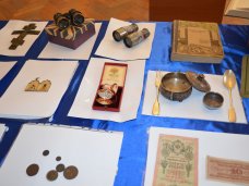 Крымские таможенники передали Центральному музею Тавриды конфискованные ценности на сумму более 900 тыс рублей