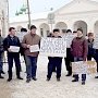 Рабочие костромского завода "Стромнефтемаш" протестуют против невыплаты зарплаты с июля прошлого года