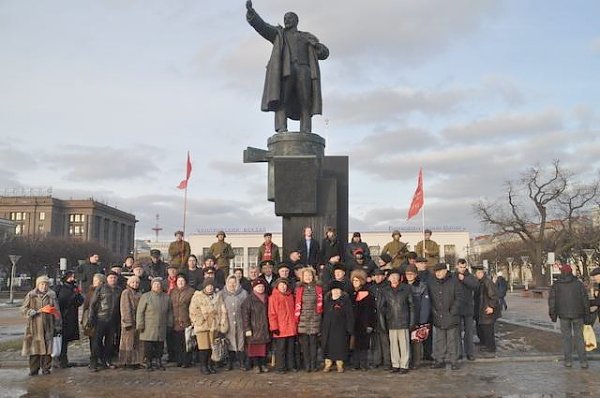 В Санкт-Петербурге прошёл митинг по случаю 97-й годовщины создания Красной Армии