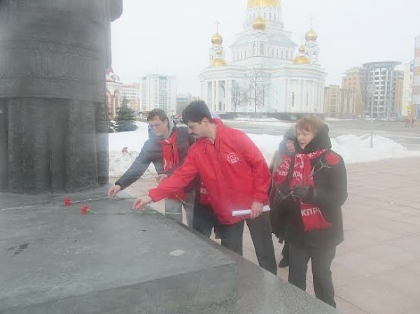 Коммунисты Мордовии провели автопробег, посвященный 97-й годовщине образования Красной армии