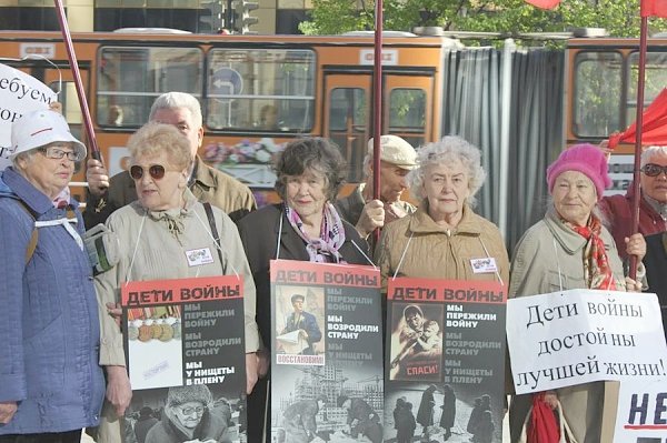 Н.В. Арефьев: В год семидесятилетия Великой Победы над фашизмом Госдума должна принять закон «О детях войны»