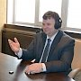 Тульская область. Секретарь обкома партии Виктор Новиков поздравил с 8 марта слушательниц радио «Милицейская волна»