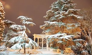 В Ночное Время в Крыму ожидается сильный снег, гололед и ураганный ветер