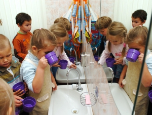 Переход крымских школ и детсадов на подушевое финансирование желают продлить до 1 июля