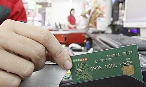 В Крыму пока не будет международных платежных карт