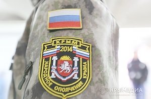 Крымские ополченцы получат БТРы, квадроциклы и экскаватор