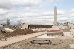 Строительство мемориального комплекса на завершающем этапе и к 70-ю Победы он будет открыт, - Владимир Константинов