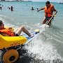 Пляж для инвалидов в Евпатории оснастят колясками-амфибиями