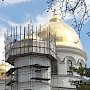В Столице Крыма открыли последний позолоченный купол собора Александра Невского