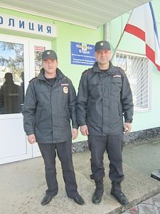 Белогорских полицейских местная жительница поблагодарила за помощь и чуткость