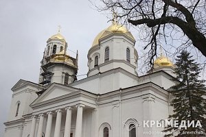 ФОТОФАКТ: Открыт последний позолоченный купол Александро-Невского собора в Столице Крыма